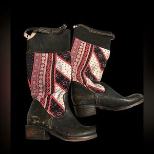 Black and Red Patterned Women's Boots